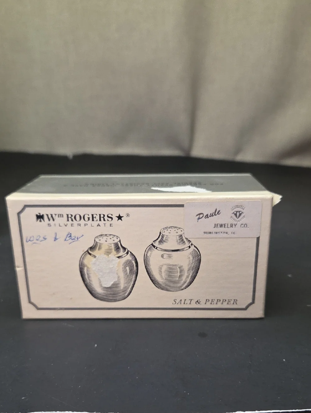 Vintage WM. ROGERS Silverplate Salt & Pepper Shakers ‎ Number 864 USA